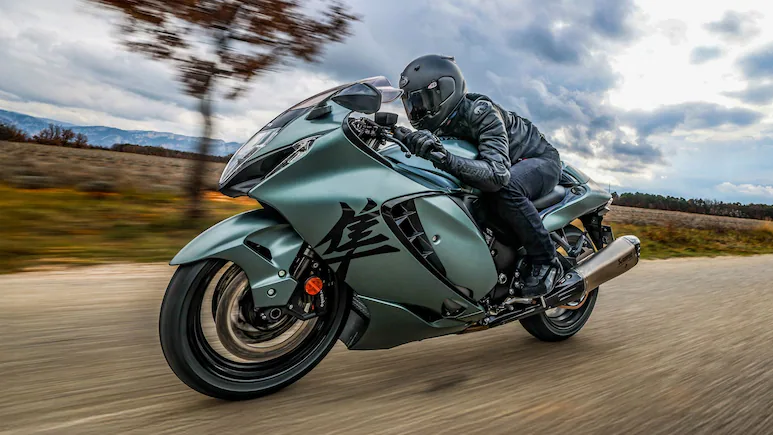 Suzuki Hayabusa GST Effect: Superbikes Market After Tax Reform 1 Suzuki Hayabusa