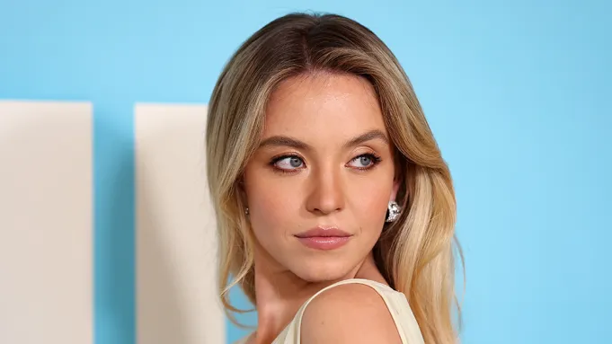 Sydney Sweeney Biography: Zero to Hero, Net Worth 2026, The Housemaid Blockbuster & Full Career Story