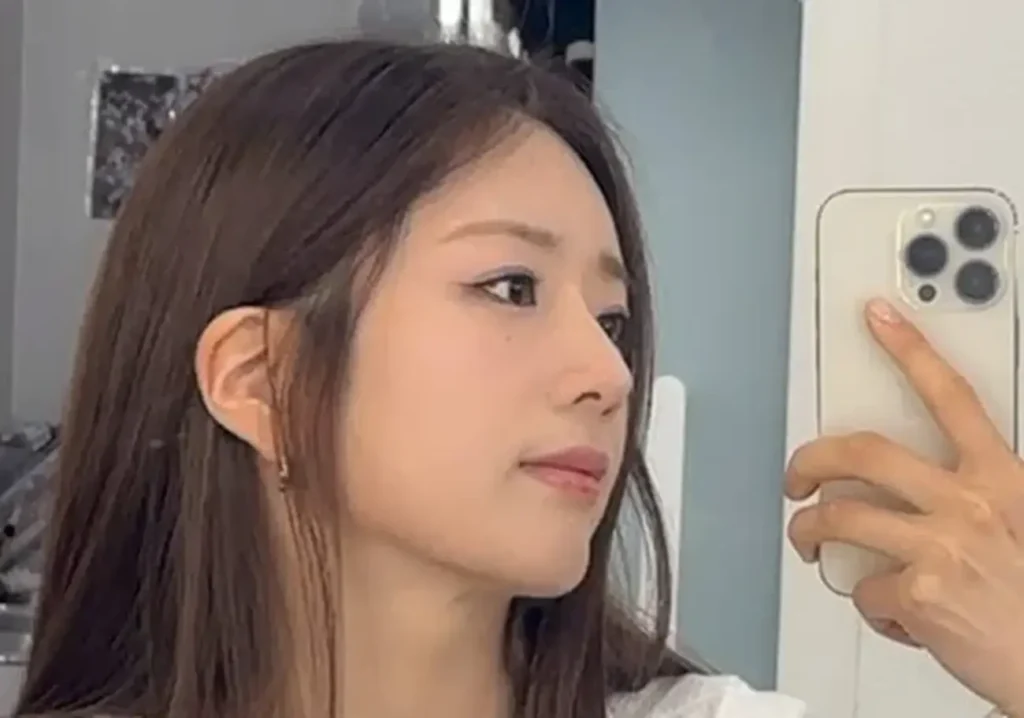 Bomi Youn Biography 2026: Seoul’s Luxury It Girl With Chanel and Dior Prestige — Full Career Story